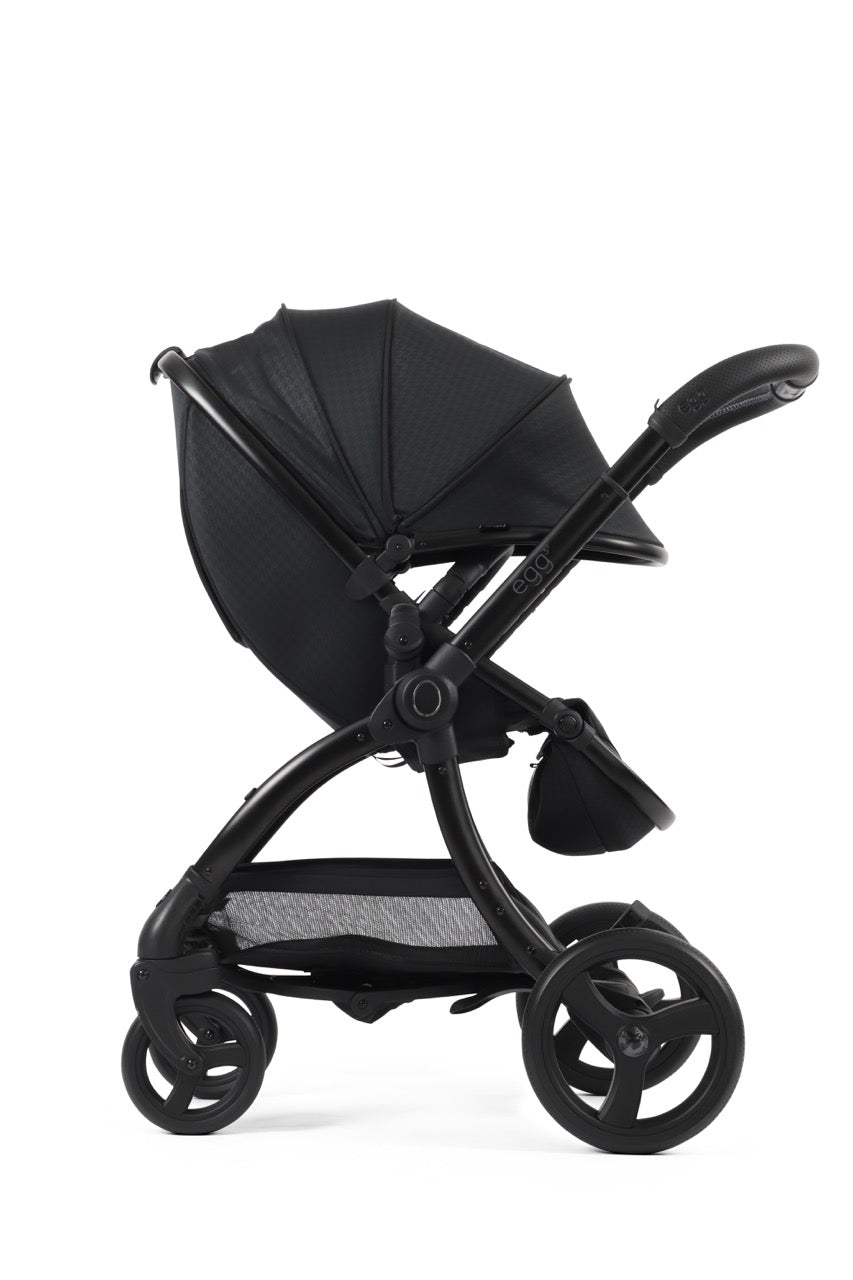 Egg3 Stroller & Carrycot Snuggle Bundle - Limited Edition Houndstooth Black - Pramsy