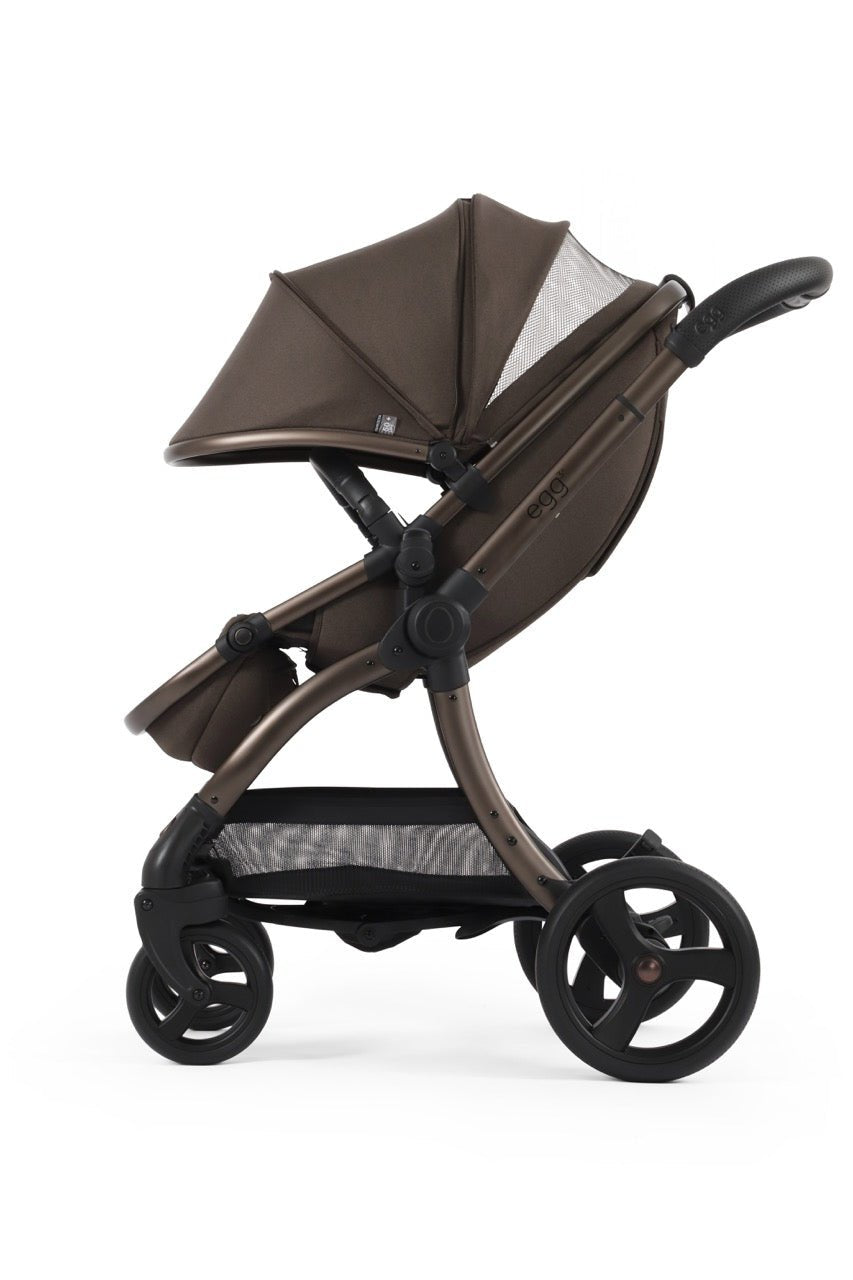 Egg3 Stroller & Carrycot with Egg Shell Car Seat and Base Luxury Bundle - Chocolate Velvet - New 2025 - Pramsy