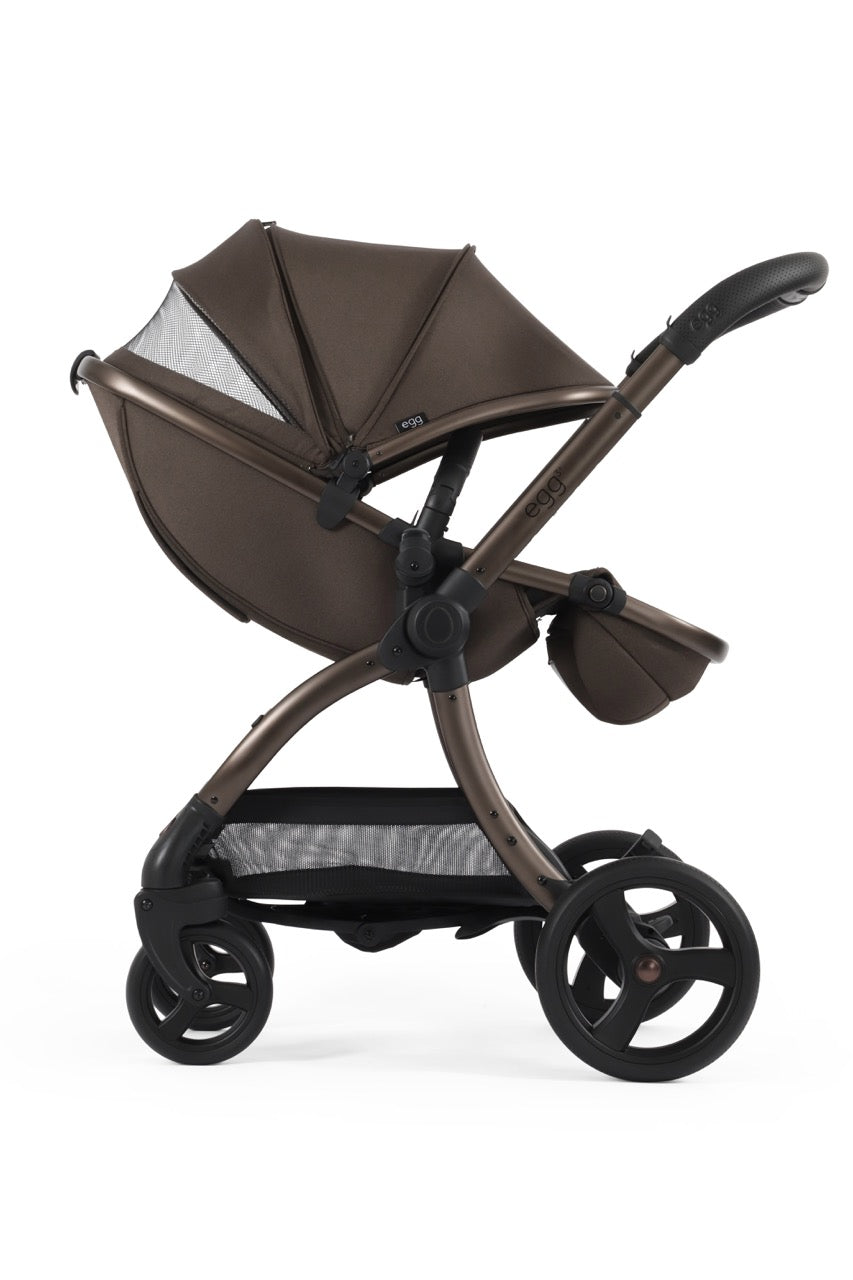 Egg3 Stroller & Carrycot with Egg Shell Car Seat and Base Luxury Bundle - Chocolate Velvet - New 2025 - Pramsy