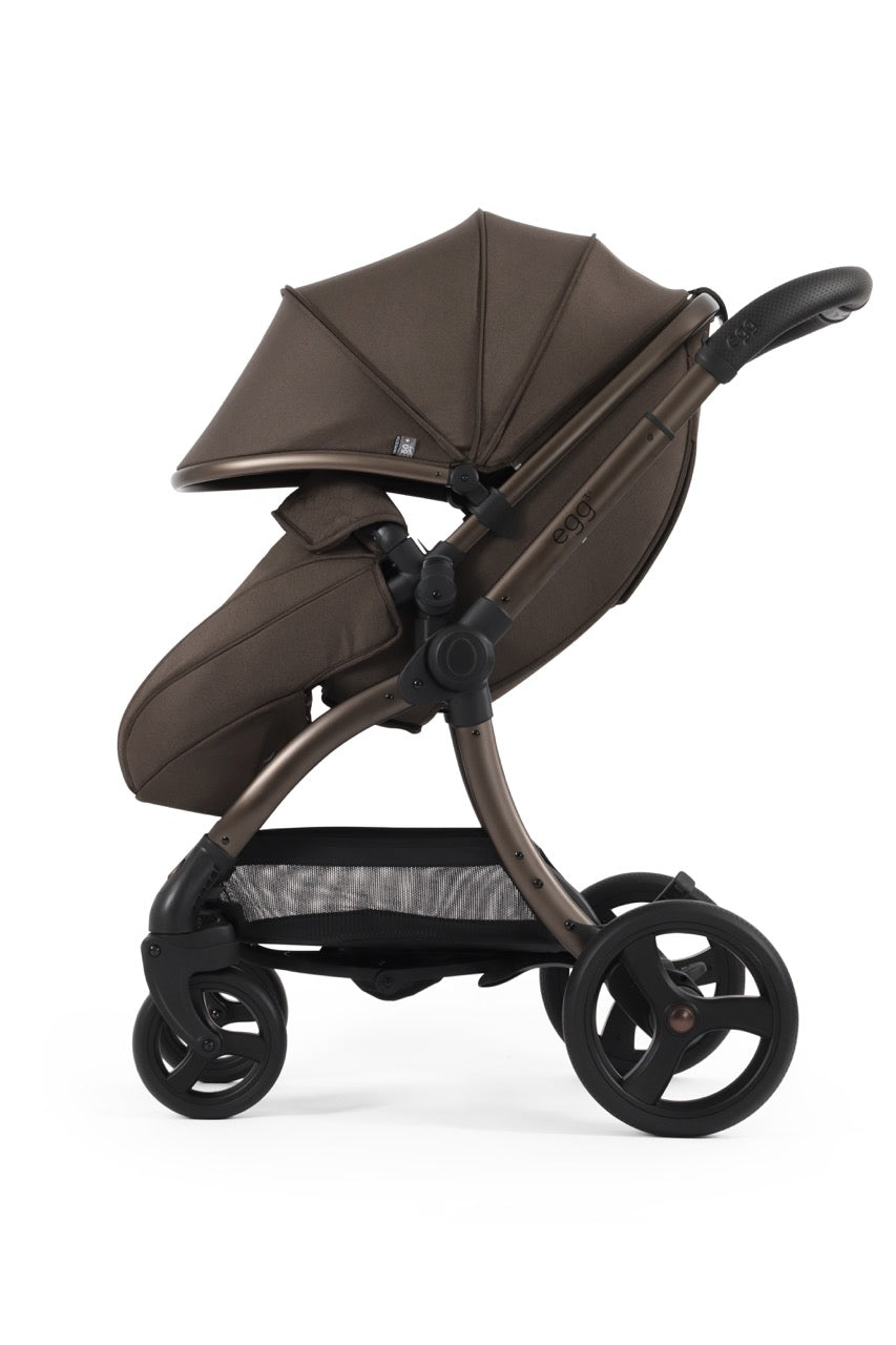 Egg3 Stroller & Carrycot with Egg Shell Car Seat and Base Luxury Bundle - Chocolate Velvet - New 2025 - Pramsy