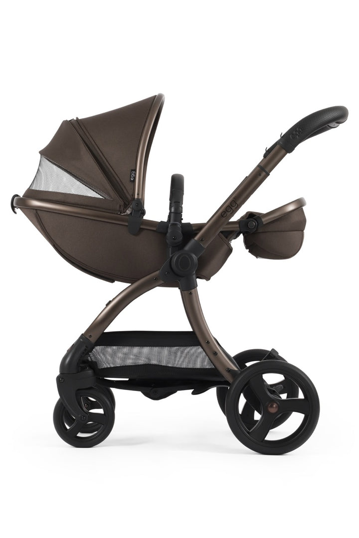 Egg3 Stroller & Carrycot with Egg Shell Car Seat and Base Luxury Bundle - Chocolate Velvet - New 2025 - Pramsy