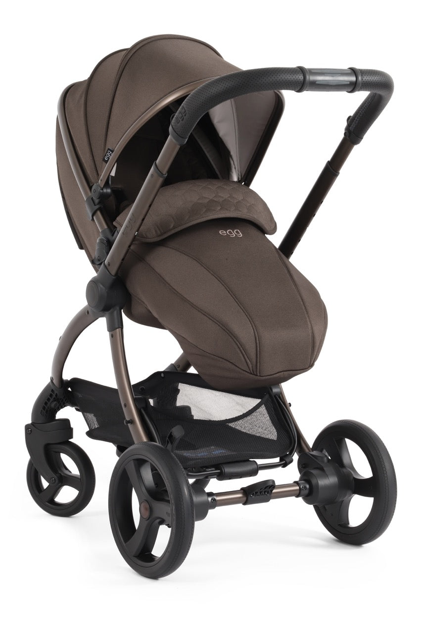 Egg3 Stroller & Carrycot with Egg Shell Car Seat and Base Luxury Bundle - Chocolate Velvet - New 2025 - Pramsy